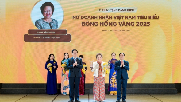 Chủ tịch Tập đoàn BRG lần thứ 6 được vinh danh TOP 10 “Nữ doanh nhân Việt Nam tiêu biểu - Bông hồng Vàng 2025”