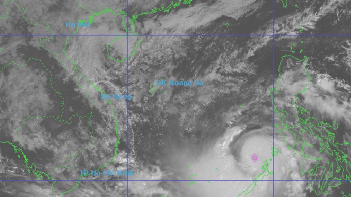 Đặt công tác phòng chống bão số 13 trong tình trạng khẩn cấp hơn, nguy hiểm hơn