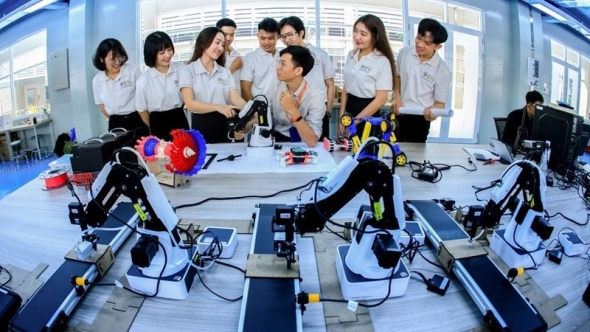 Phát triển nhân tài công nghệ cao của Việt Nam