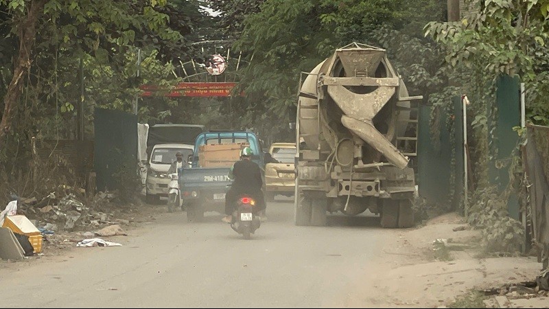 Hà Nội yêu cầu công trình xây dựng phải che chắn kỹ, phun sương giảm bụi