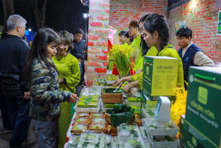 Khoảng 560.000 lượt khách đến Hà Nội dịp Tết dương lịch 2026