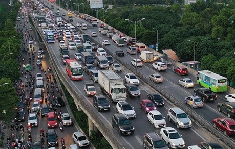 Dự kiến đến 2030 có khoảng 1 triệu ô tô chạy điện