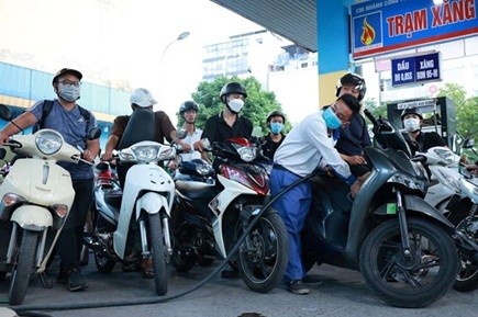 Ngăn tình trạng bán cầm chừng xăng dầu, bảo đảm thị trường Tết ổn định