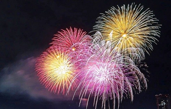 Lần đầu tiên 3 xã vùng cao, biên giới tỉnh Thanh Hóa bắn pháo hoa