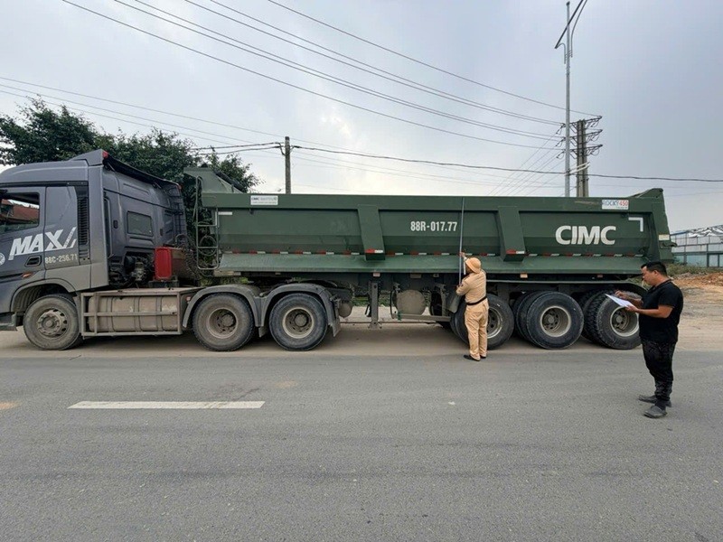 CSGT duy trì cao điểm kiểm tra giao thông trên toàn quốc