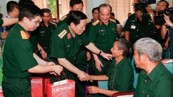 Giải pháp thực hiện chính sách ưu đãi người có công với cách mạng