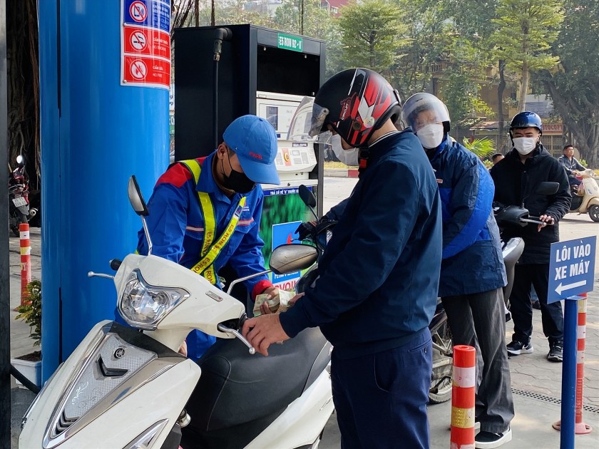 Giữa lúc xăng dầu tăng nóng, Bộ Công Thương có đề xuất bất ngờ?