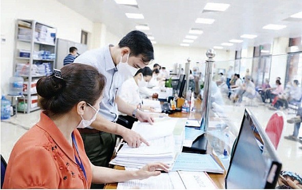 Cải cách chế độ công vụ, công chức ở Việt Nam hiện nay