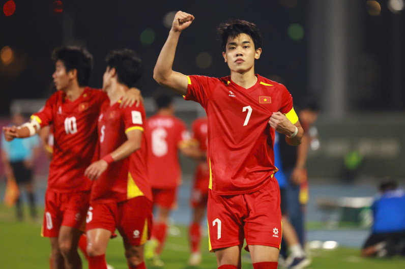 Đình Bắc xuất ngoại - Bài toán không chỉ là tài năng