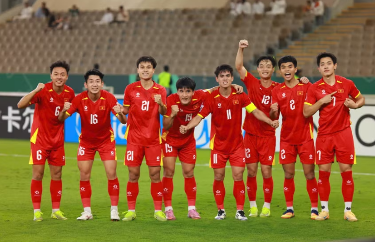 Đội tuyển Việt Nam: Thời điểm của một cuộc chuyển giao Đội tuyển Việt Nam: Thời điểm của một cuộc chuyển giao