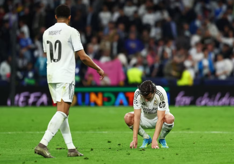 Real Madrid gục ngã tại Bernabeu Real Madrid gục ngã tại Bernabeu