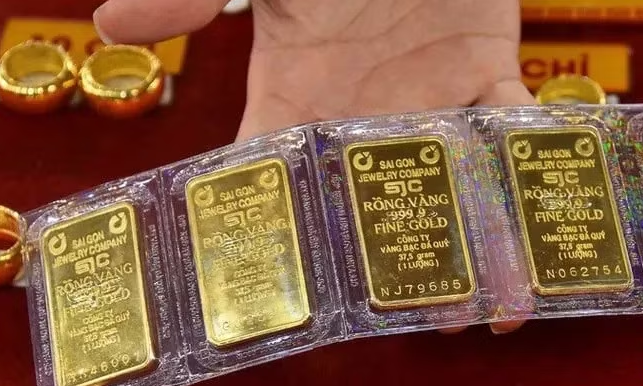Giá vàng ngày 9/4: Vàng trong nước và thế giới đồng loạt tăng