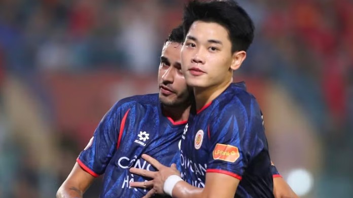 HLV Kim Sang-sik đón tin vui từ loạt học trò