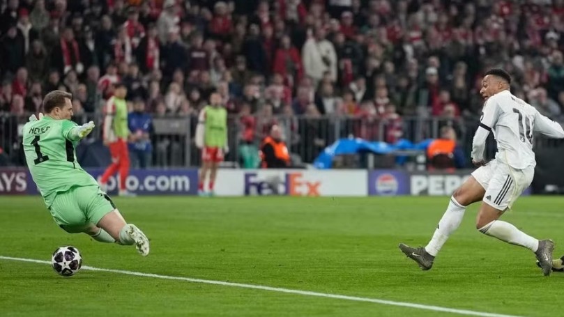 10 năm trắng tay của Mbappe ở Champions League