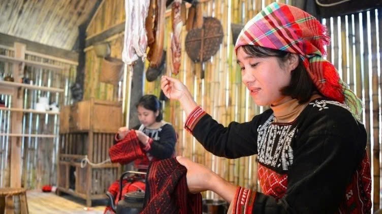 Lào Cai ban hành Kế hoạch bảo tồn, phát triển làng nghề giai đoạn 2026 – 2030