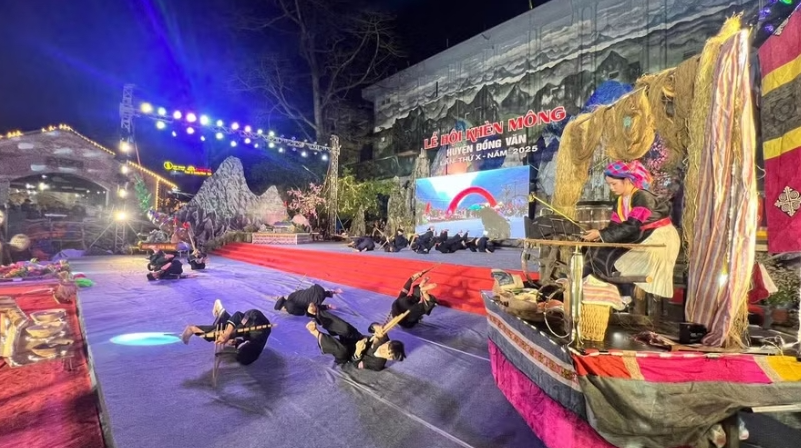 Đến mùa lễ hội khèn H’Mông, Đồng Văn gọi mời du khách