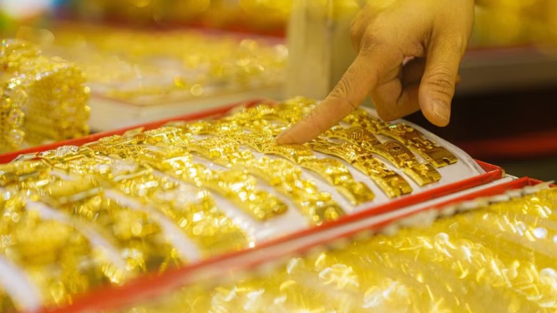 Giá vàng ngày 23/4: Tiếp tục giảm mạnh