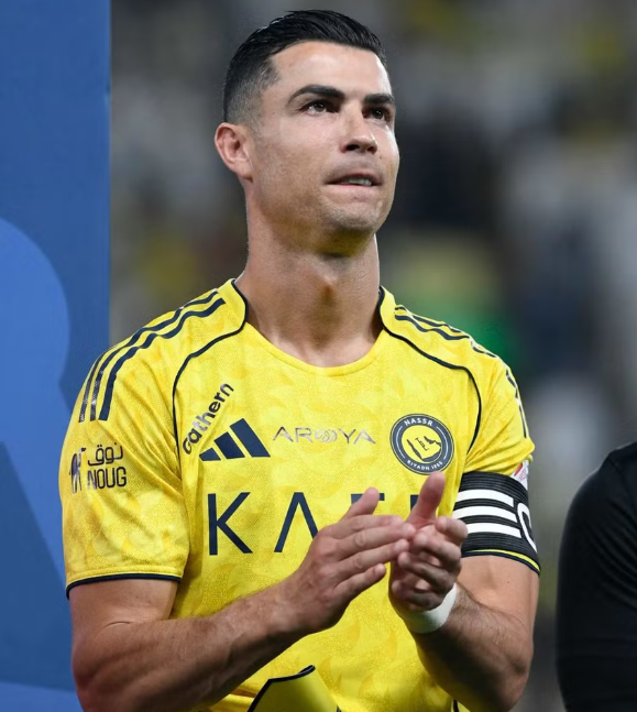 Con trai Ronaldo được mở đường ở Al Nassr