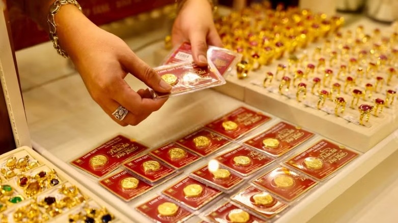 Giá vàng ngày 26/4: Vàng miếng và vàng nhẫn trong nước bật tăng