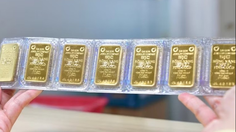 Giá vàng ngày 27/4: Chênh lệch mua vào - bán ra ở mức cao