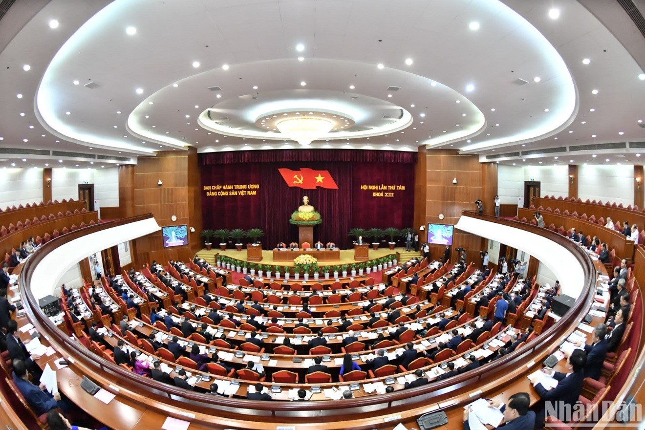 Từ đổi mới tư duy lý luận đến kiến tạo tư duy phát triển của Đảng Cộng sản Việt Nam