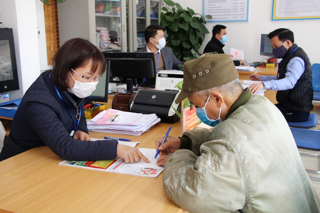 Vai trò đạo đức công vụ của cán bộ lãnh đạo, quản lý cấp xã trong thực thi công vụ hiện nay