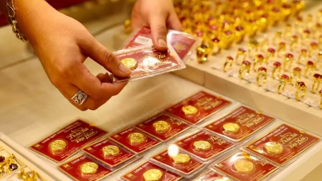 Giá vàng ngày 9/5: Vàng trong nước đi ngang, vàng thế giới bật tăng nhẹ
