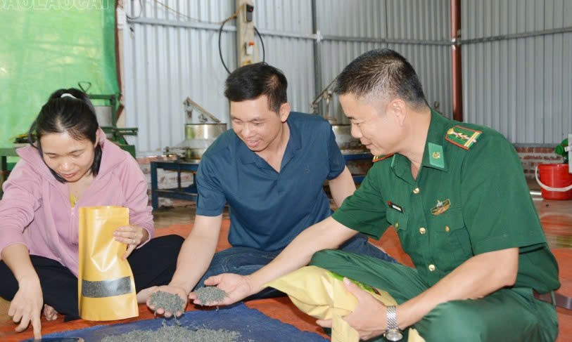 Lào Cai: Ấm tình quân dân nơi biên giới A Mú Sung