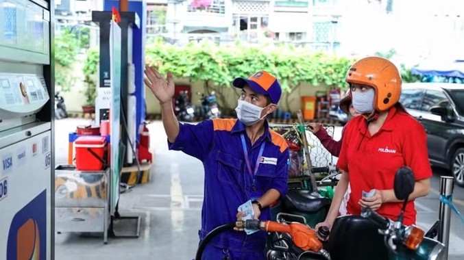 Giá xăng, dầu đồng loạt tăng