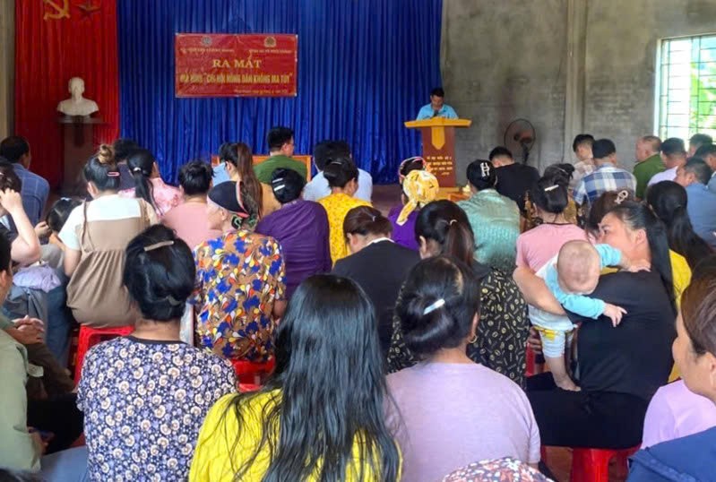 Lào Cai: Phúc Khánh ra mắt Tổ hội nông dân nghề nghiệp nuôi cá tầm thôn Trĩ Trong