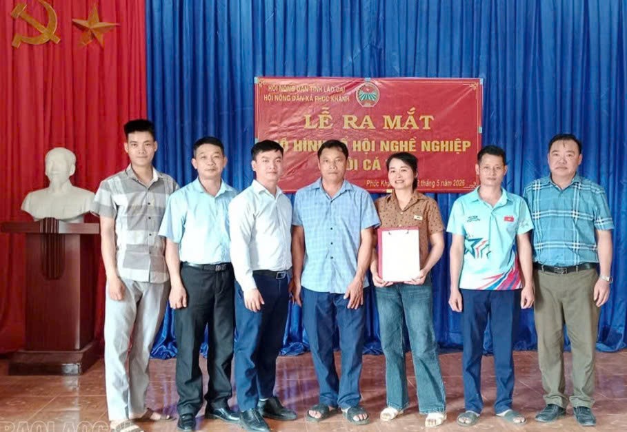 Lào Cai: Phúc Khánh ra mắt Tổ hội nông dân nghề nghiệp nuôi cá tầm thôn Trĩ Trong