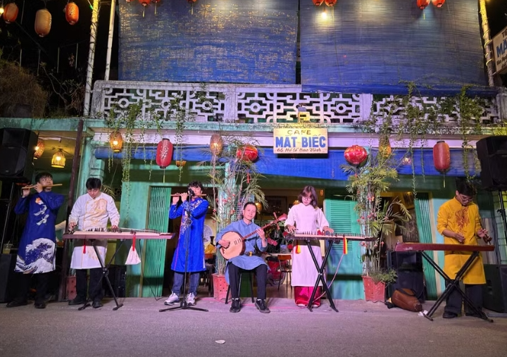 Huế thử nghiệm phố đi bộ