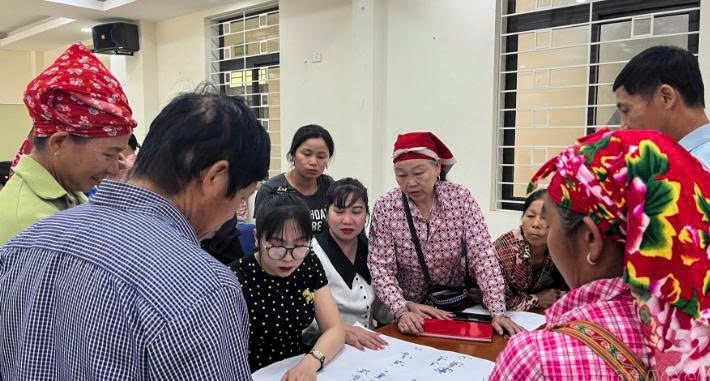 Lào Cai: Tập huấn kỹ thuật phát triển cây nông dược bản địa dưới tán rừng tại xã Bát Xát