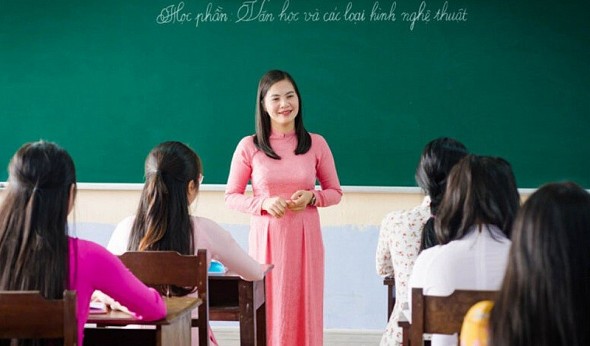 Xây dựng đạo đức nhà giáo đáp ứng yêu cầu phát triển giáo dục Việt Nam trong giai đoạn mới