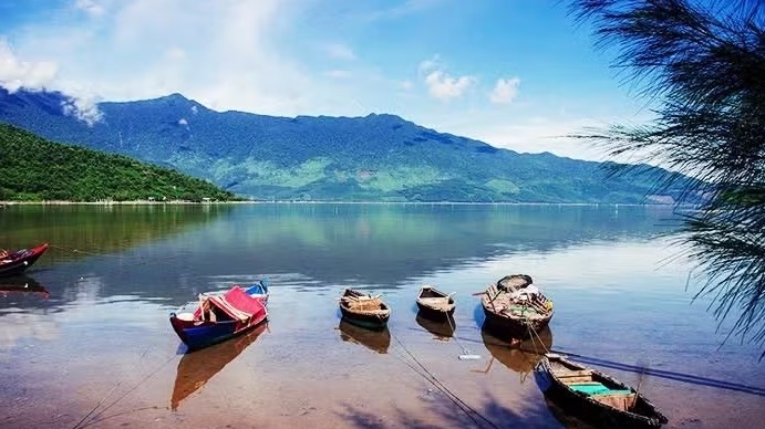 Khai mạc chương trình “Lăng Cô-Vịnh đẹp thế giới”
