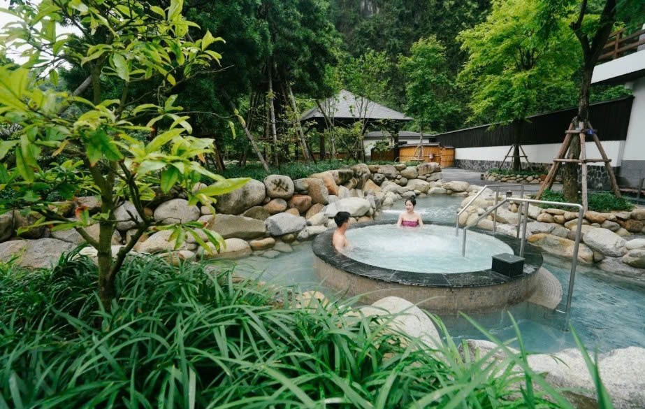 Lào Cai: Từ làn sóng Recovery Club toàn cầu đến liệu trình “Tắm trà cổ thụ trên mây” sắp xuất hiện tại Nghĩa Lộ Lào Cai: Từ làn sóng Recovery Club toàn cầu đến liệu trình “Tắm trà cổ thụ trên mây” sắp xuất hiện tại Nghĩa Lộ