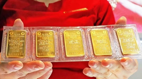Giá vàng ngày 17/6: Tiếp tục tăng mạnh
