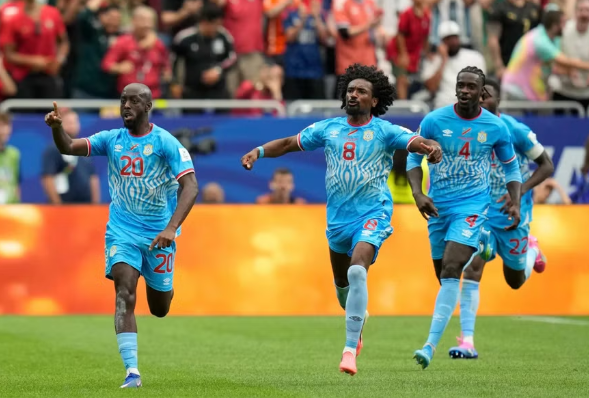 Ronaldo thi đấu nhạy nhòa, Bồ Đào Nha bị CHDC Congo cầm hòa