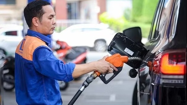 Giá xăng, dầu đồng loạt giảm