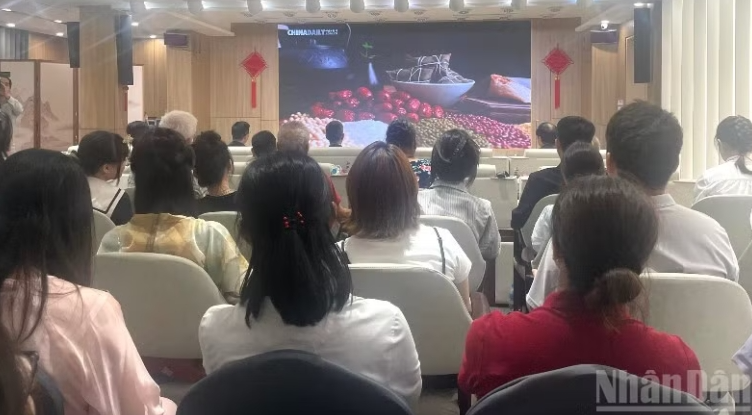 Tết Đoan Ngọ: Điểm gặp gỡ của những giá trị văn hóa tương đồng Tết Đoan Ngọ: Điểm gặp gỡ của những giá trị văn hóa tương đồng