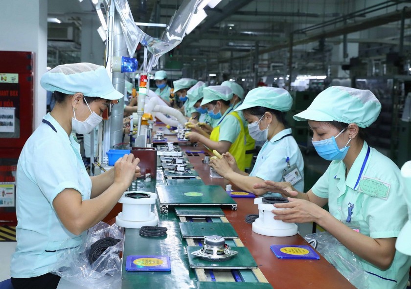 Nhập khẩu tăng hơn 33%, cán cân thương mại thâm hụt gần 17 tỷ USD