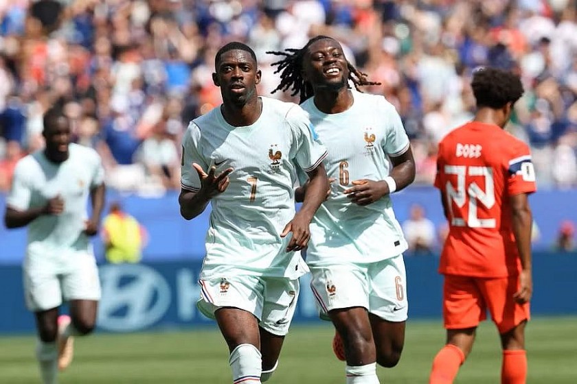 Dembele lập hat-trick lịch sử, Pháp toàn thắng vòng bảng