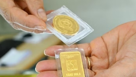 Giá vàng ngày 12/7: Trong nước và thế giới đảo chiều