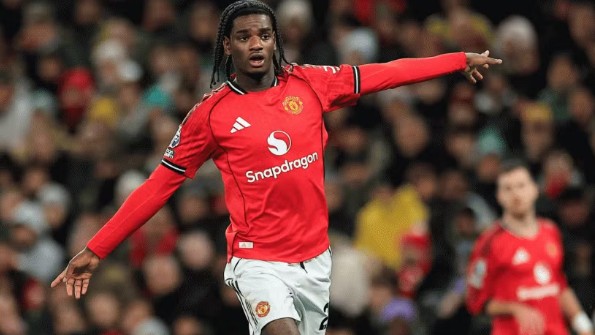 Man United đàm phán chiêu mộ tài năng tuổi teen