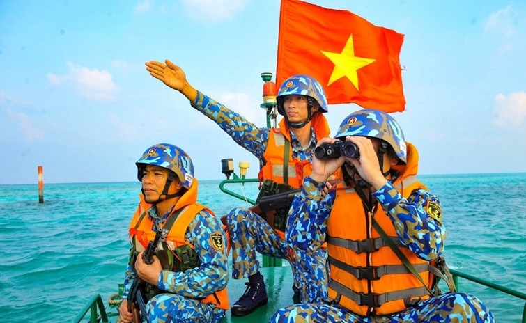 Việc quán triệt và triển khai hiệu quả quan điểm bảo vệ Tổ quốc từ sớm, từ xa, từ khi nước chưa nguy có ý nghĩa đặc biệt quan trọng nhằm giữ vững môi trường hòa bình và ổn định cho sự phát triển bền vững của đất nước_Ảnh: VOV