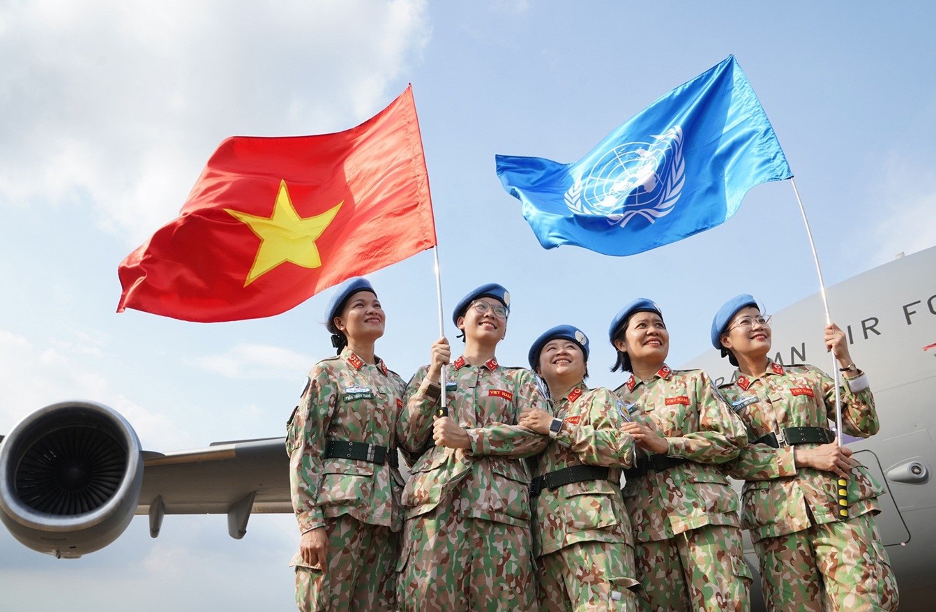 Các chiến sĩ mũ nồi xanh Bệnh viện dã chiến chuẩn bị lên đường làm nhiệm vụ quốc tế_Ảnh: Dân trí