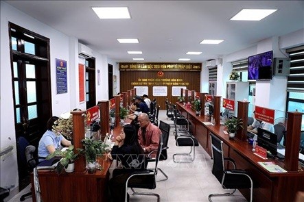 Nâng cao chất lượng đội ngũ cán bộ, công chức cấp cơ sở đáp ứng yêu cầu thực thi công vụ trong mô hình chính quyền địa phương hai cấp ở Việt Nam hiện