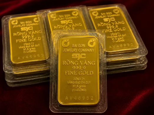 Giá vàng ngày 3/8: Đồng loạt đi ngang