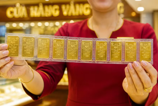 Giá vàng ngày 4/8: Trong nước và thế giới đảo chiều Giá vàng ngày 4/8: Trong nước và thế giới đảo chiều