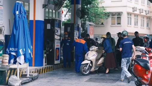 Giá xăng, dầu đồng loạt giảm